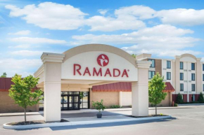Отель Ramada by Wyndham Watertown  Уотертаун